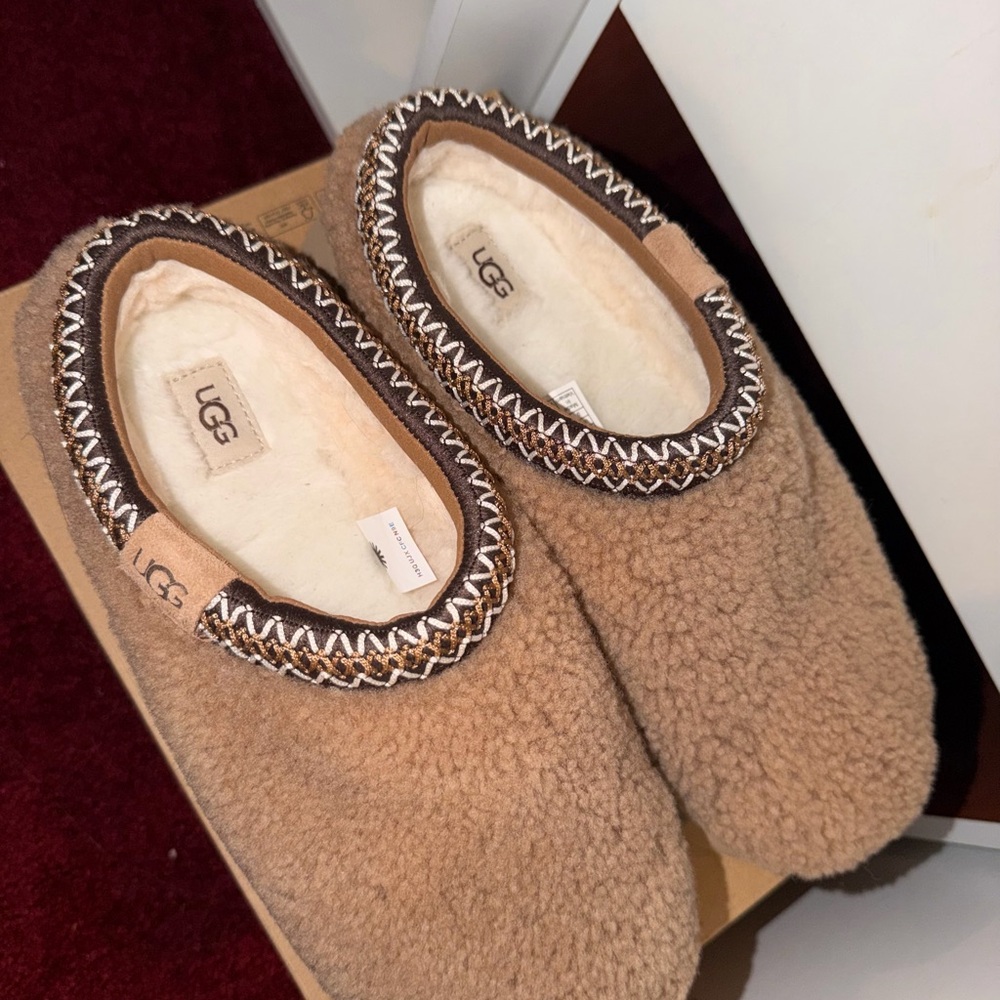 UGG Tan Sherpa Slip-On Slippers